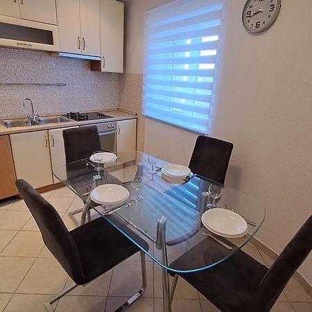 Apartman Biserka Pitve Exterior photo