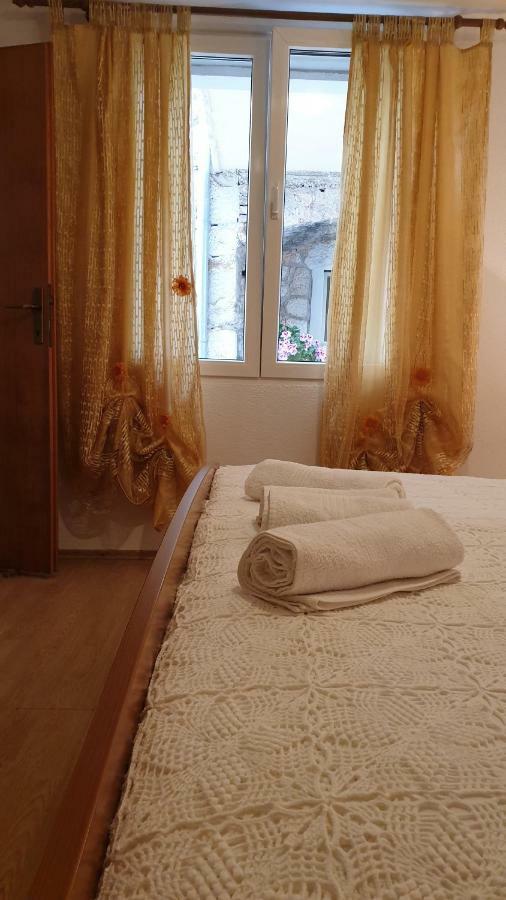 Apartman Biserka Pitve Exterior photo